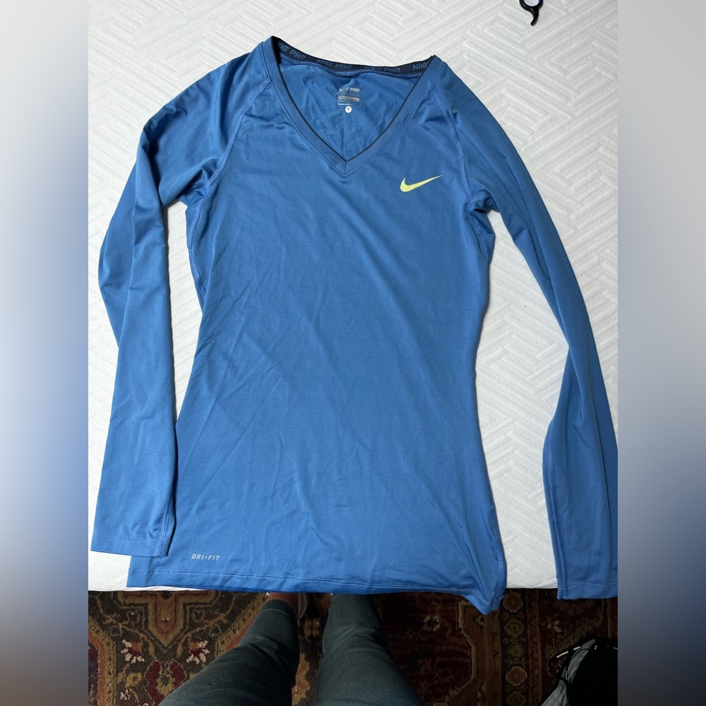 Nike Pro lightweight running/exercise top